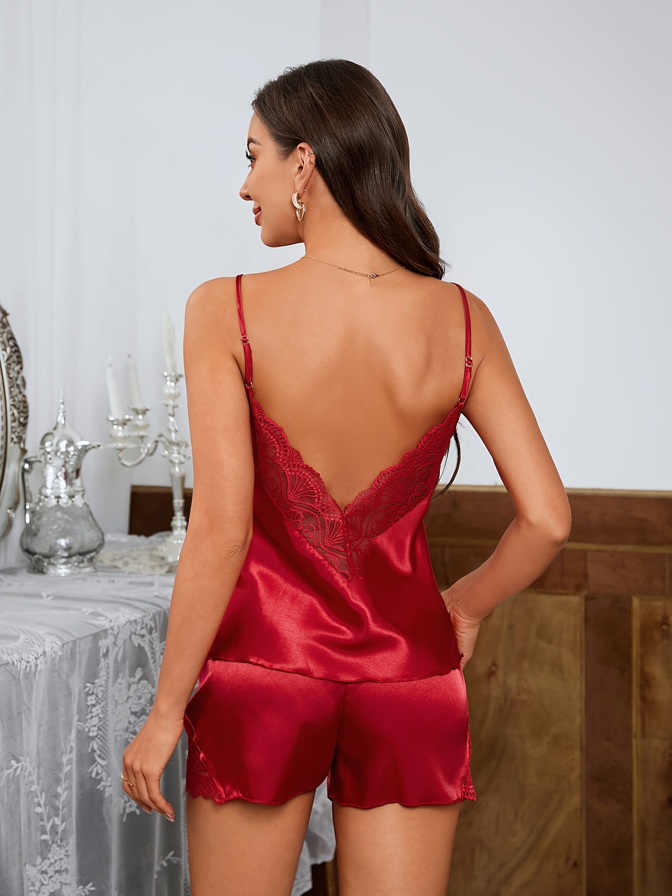 Elegant Satin Pyjama Set – Lace Cami Top & Shorts Loungewear